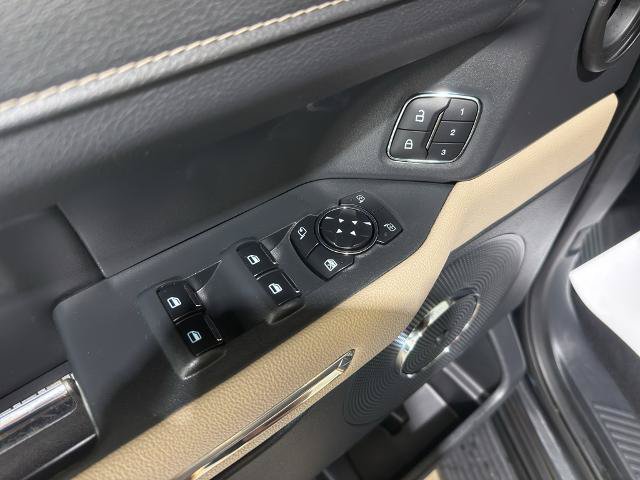 Certified 2024 Ford Expedition Limited AWD/4WD image 12