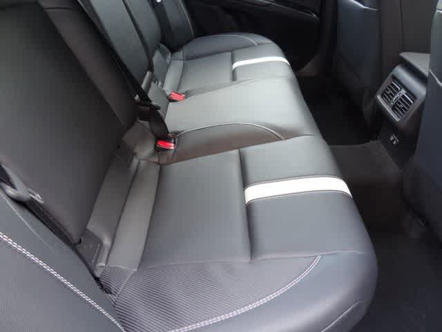 Used 2025 Toyota Camry SE w/ Convenience Package FWD image 10