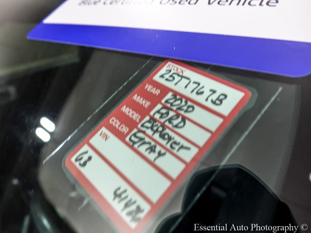 Certified 2020 Ford Explorer XLT w/ Equipment Group 202A AWD/4WD image 28