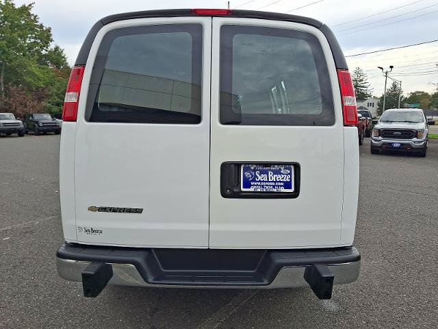 Used 2025 Chevrolet Express 2500 w/ Driver Convenience Package RWD image 5