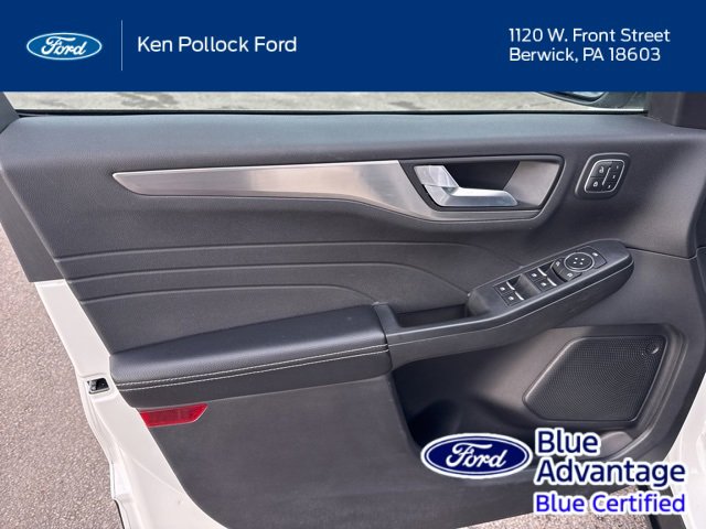 Certified 2022 Ford Escape Titanium w/ Class II Trailer Tow Package image 15