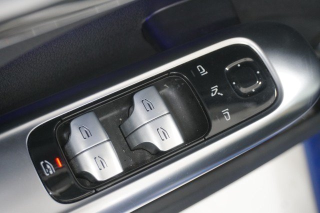 Used 2023 Mercedes-Benz C 300 Sedan image 15