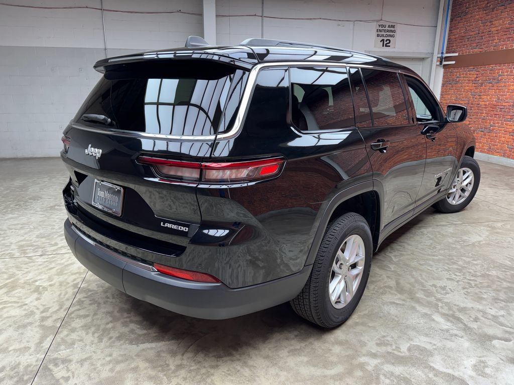 Used 2024 Jeep Grand Cherokee L Laredo AWD/4WD image 6