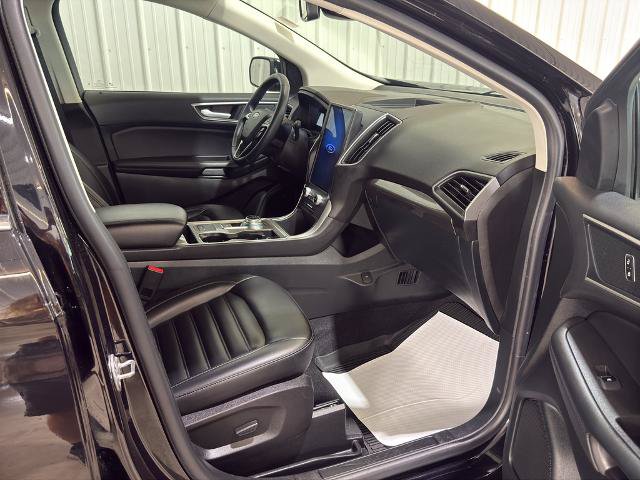 Certified 2024 Ford Edge SEL w/ Convenience Package AWD/4WD image 30