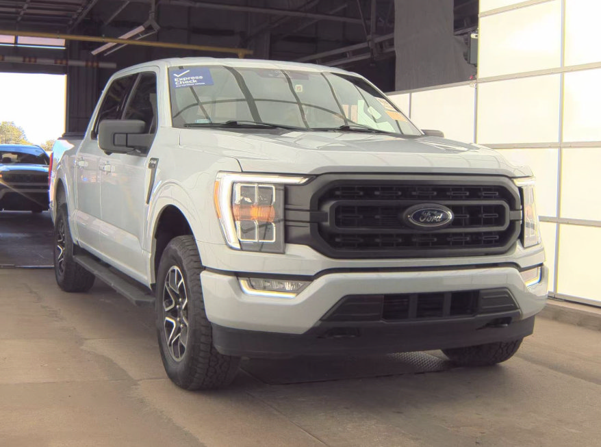 Certified 2022 Ford F150 XLT w/ Equipment Group 302A High AWD/4WD image 4