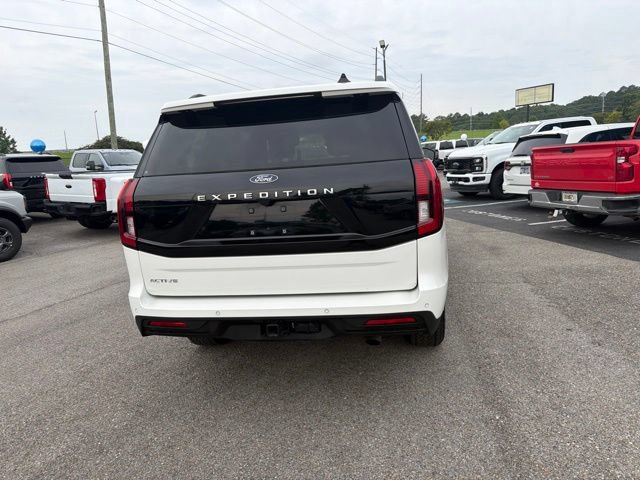 Certified 2025 Ford Expedition Active AWD/4WD image 21