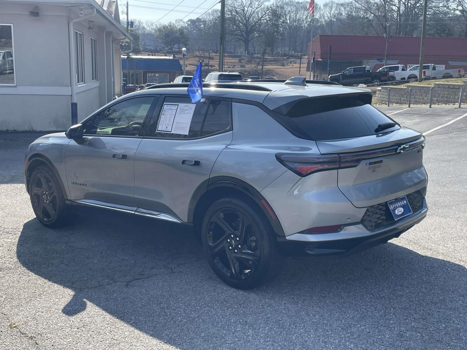 Used 2024 Chevrolet Equinox EV RS image 3