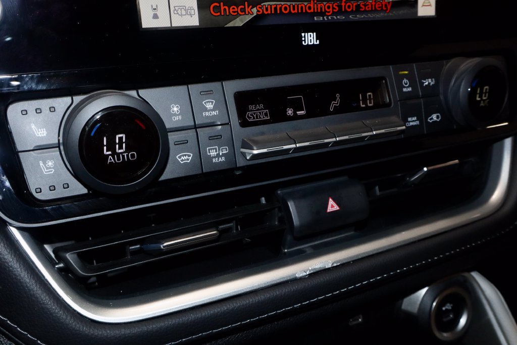 Used 2024 Toyota Grand Highlander FWD image 29