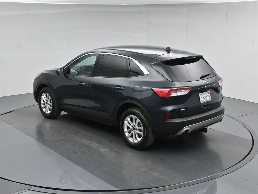 Certified 2022 Ford Escape SE w/ Cold Weather Package AWD/4WD image 19