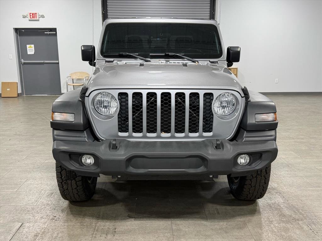 Used 2020 Jeep Gladiator Sport w/ Quick Order Package 24S image 9