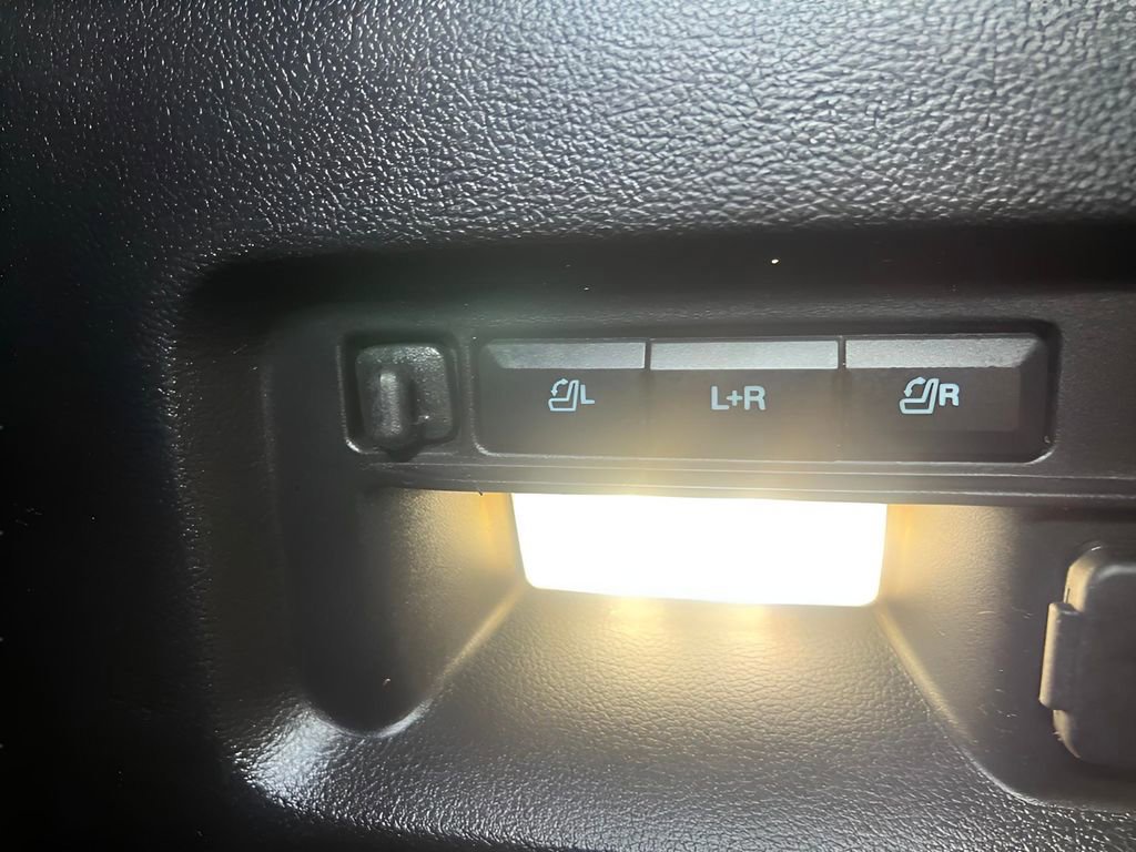 Certified 2021 Ford Explorer Limited w/ Equipment Group 301A image 27