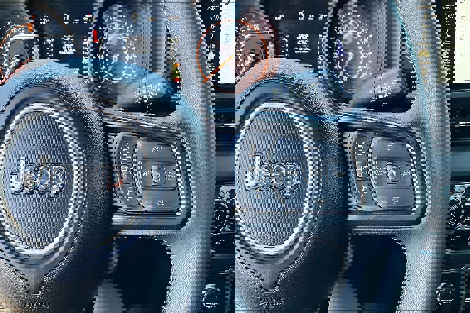 Used 2025 Jeep Gladiator Mojave AWD/4WD image 23