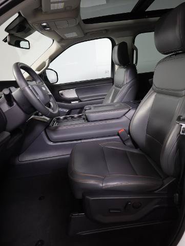 Certified 2025 Ford Expedition Active AWD/4WD image 8