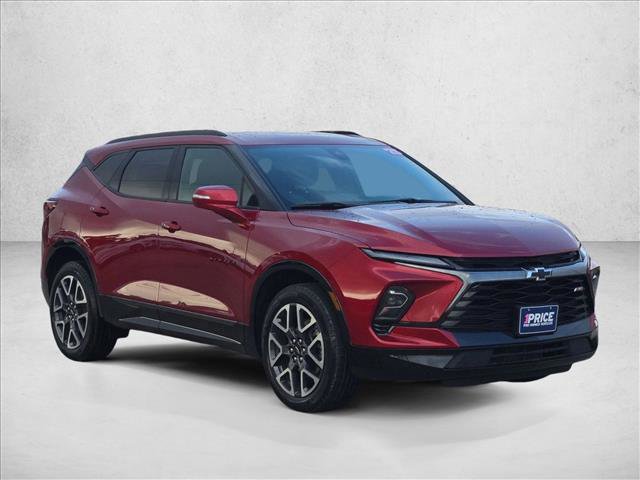 Used 2025 Chevrolet Blazer RS FWD image 3