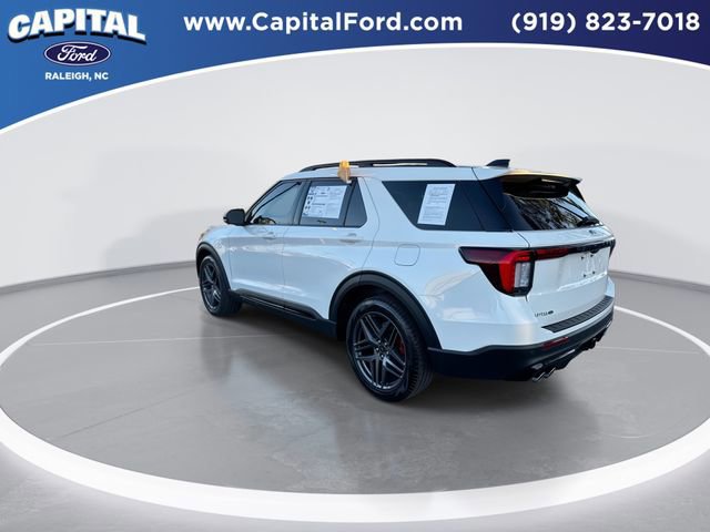 Certified 2025 Ford Explorer ST image 4