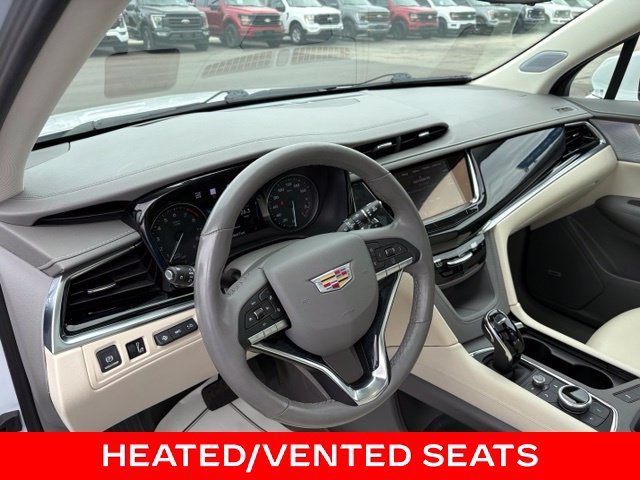 Used 2024 Cadillac XT6 Premium Luxury w/ Technology Package AWD/4WD image 4