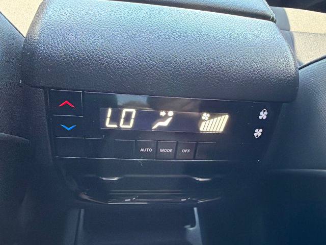 Used 2025 Jeep Grand Cherokee L Laredo AWD/4WD image 27