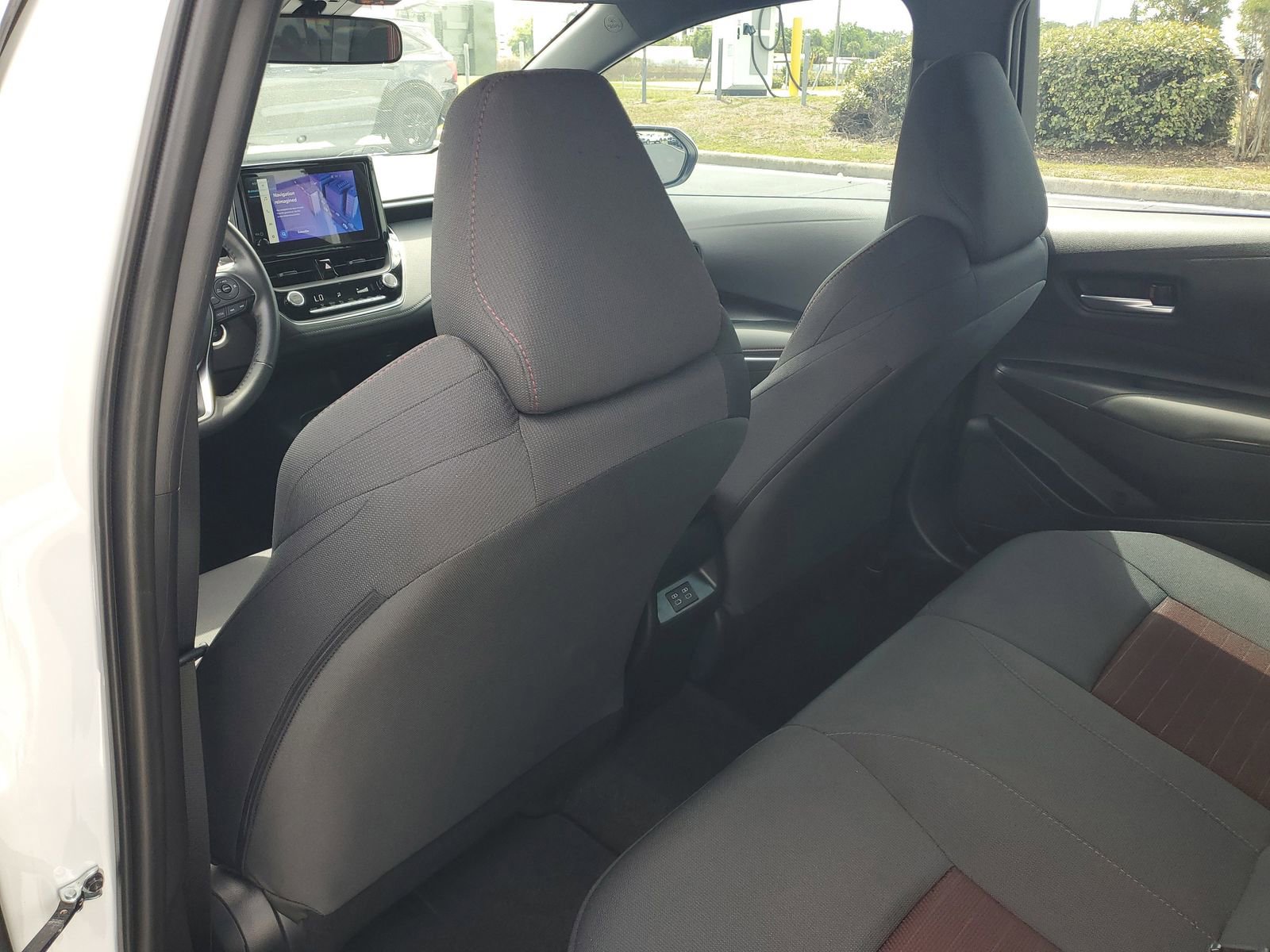 Used 2024 Toyota Corolla SE FWD image 10
