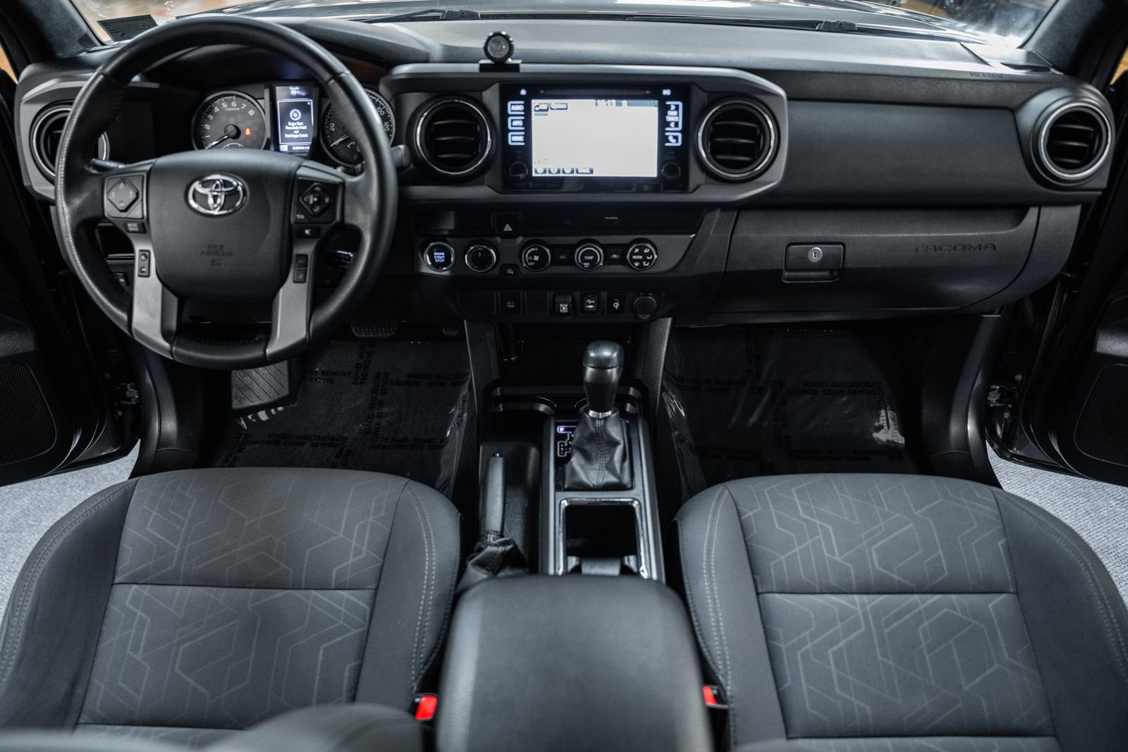 Used 2019 Toyota Tacoma TRD Sport image 27