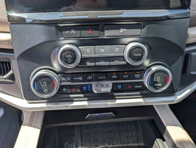 Certified 2024 Ford Expedition Max Limited AWD/4WD image 16