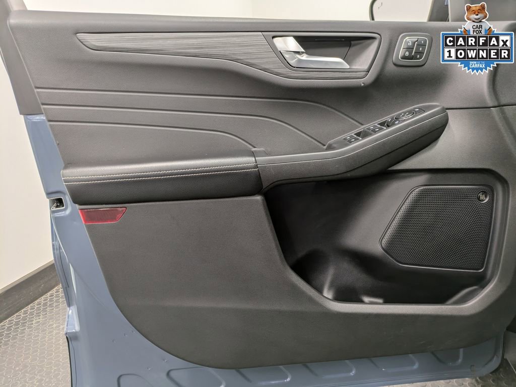 Certified 2023 Ford Escape Platinum w/ Premium Technology Package image 9