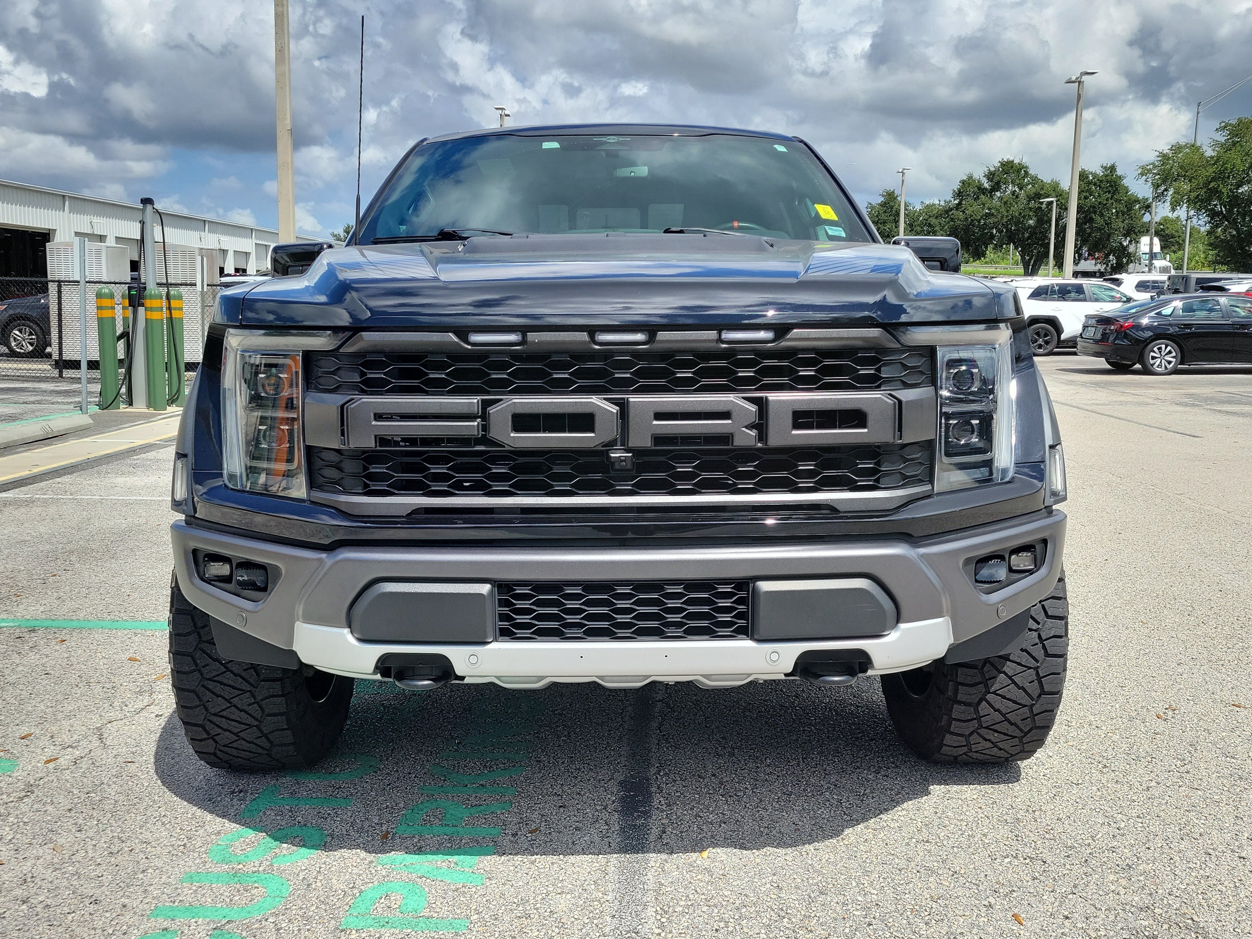 Certified 2023 Ford F150 Raptor AWD/4WD image 2