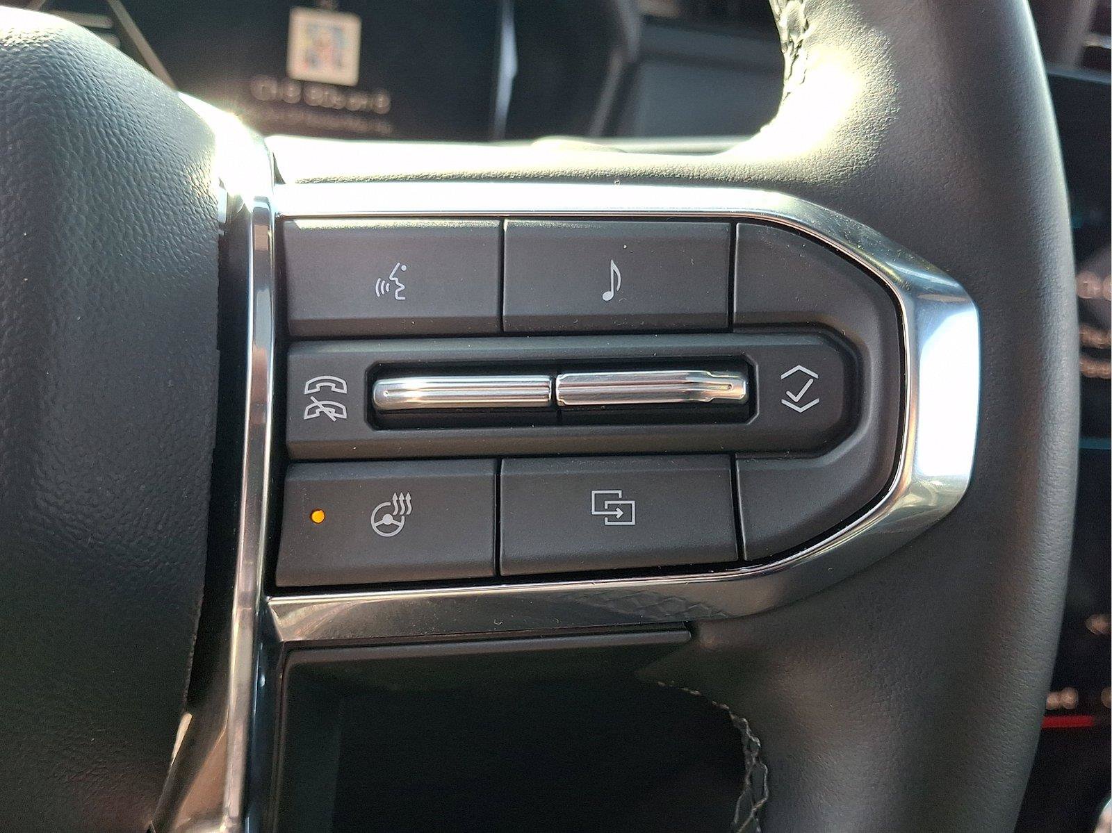 Used 2025 GMC Terrain Elevation w/ Elevation Premium Package AWD/4WD image 22