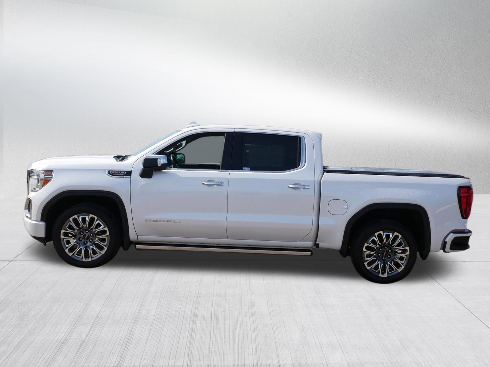 Used 2019 GMC Sierra 1500 Denali w/ Denali Ultimate Package AWD/4WD image 4
