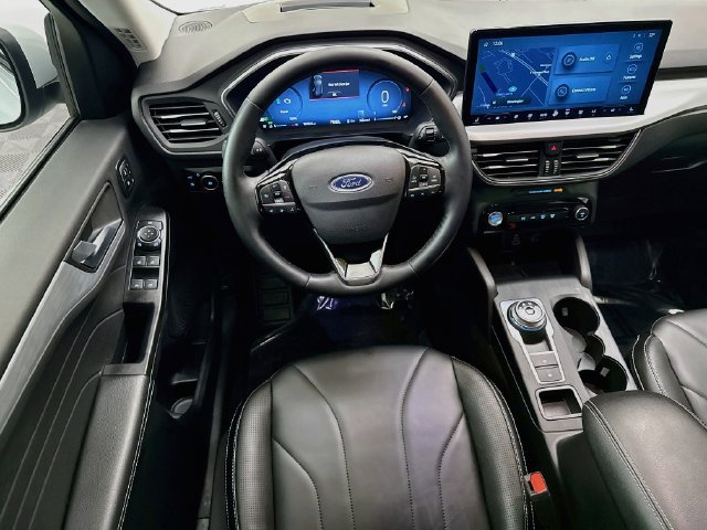 Certified 2025 Ford Escape SE w/ PHEV Premium Package FWD image 23