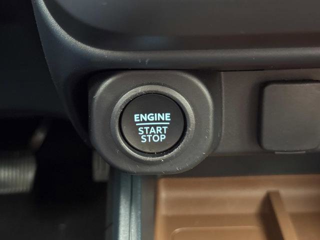 Certified 2024 Ford Maverick Lariat w/ 4K Tow Package image 32