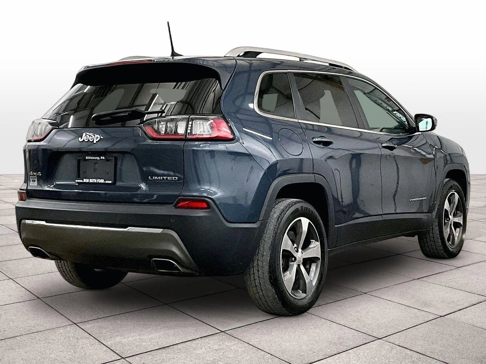 Used 2019 Jeep Cherokee Limited AWD/4WD image 11