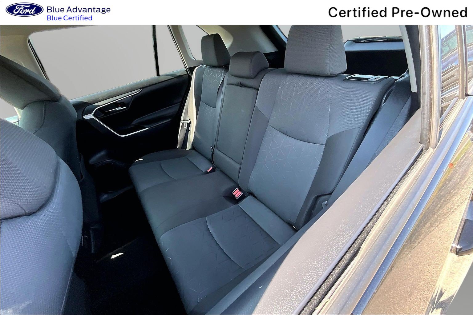 Used 2024 Toyota RAV4 XLE FWD image 18