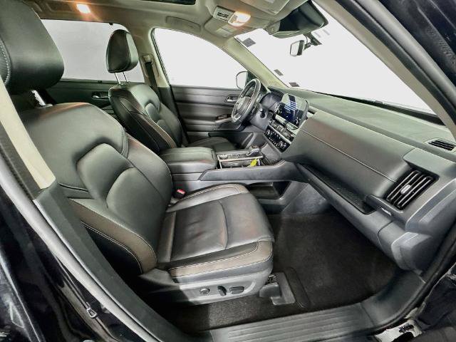 Used 2023 Nissan Pathfinder SL w/ SL Premium Package AWD/4WD image 30