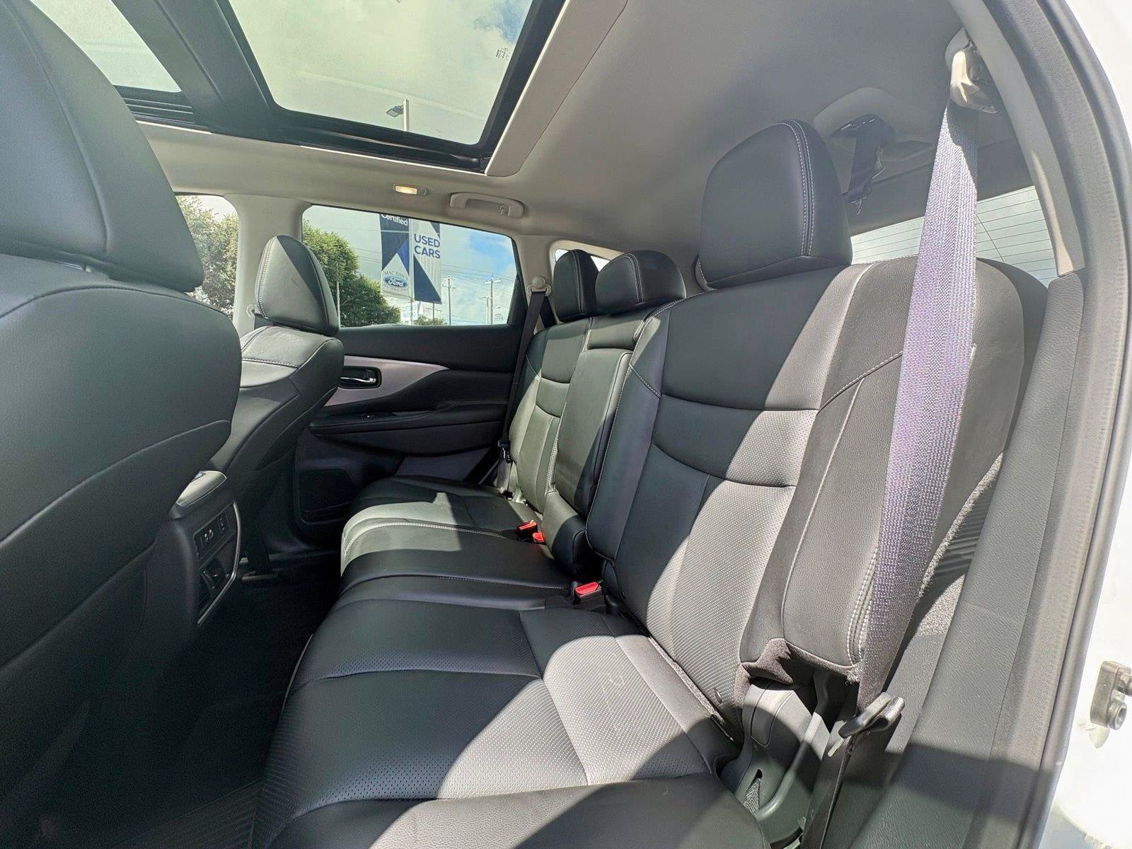 Used 2023 Nissan Murano SL w/ SL Moonroof Package FWD image 10