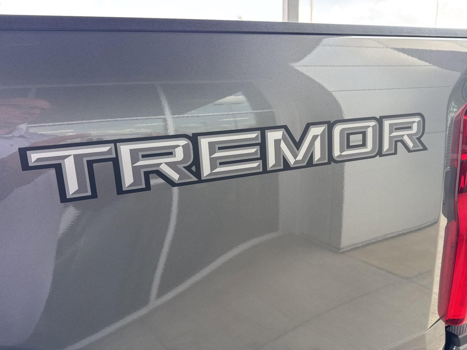 Certified 2024 Ford F250 Lariat w/ Lariat Ultimate Package image 15