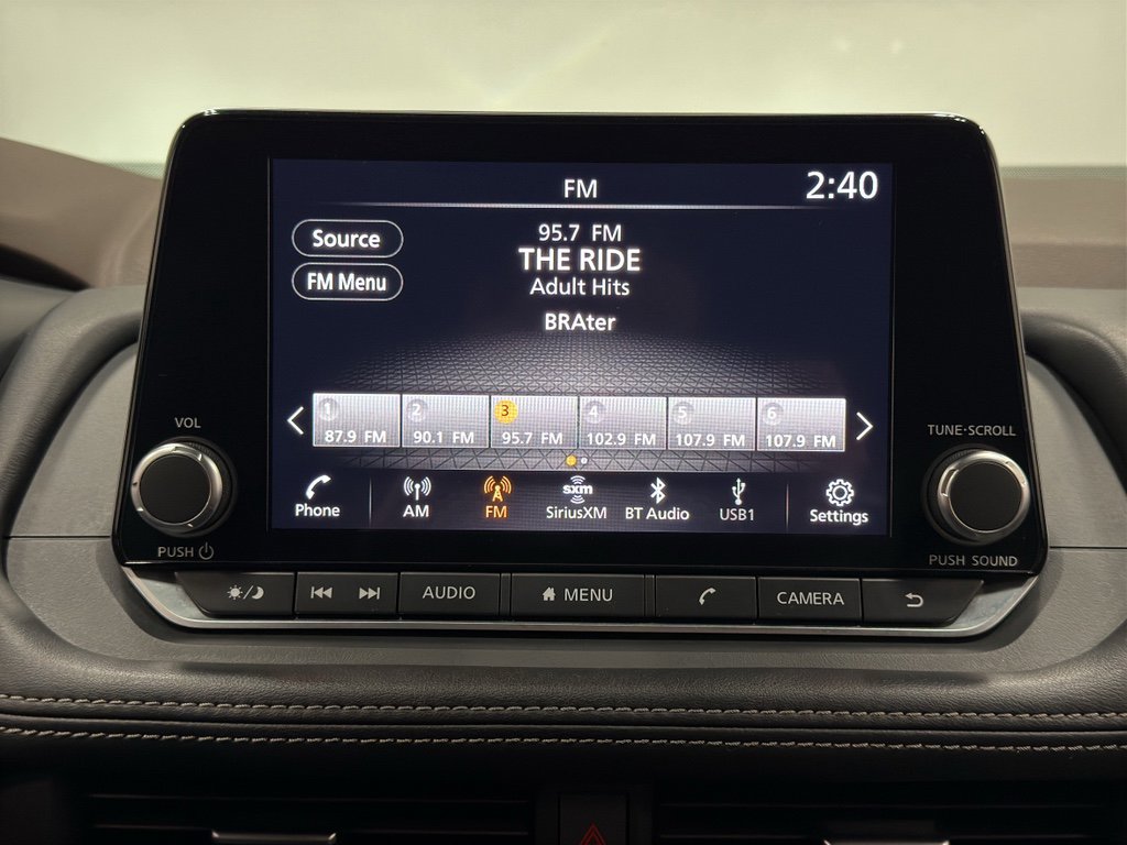 Used 2023 Nissan Rogue SV image 21