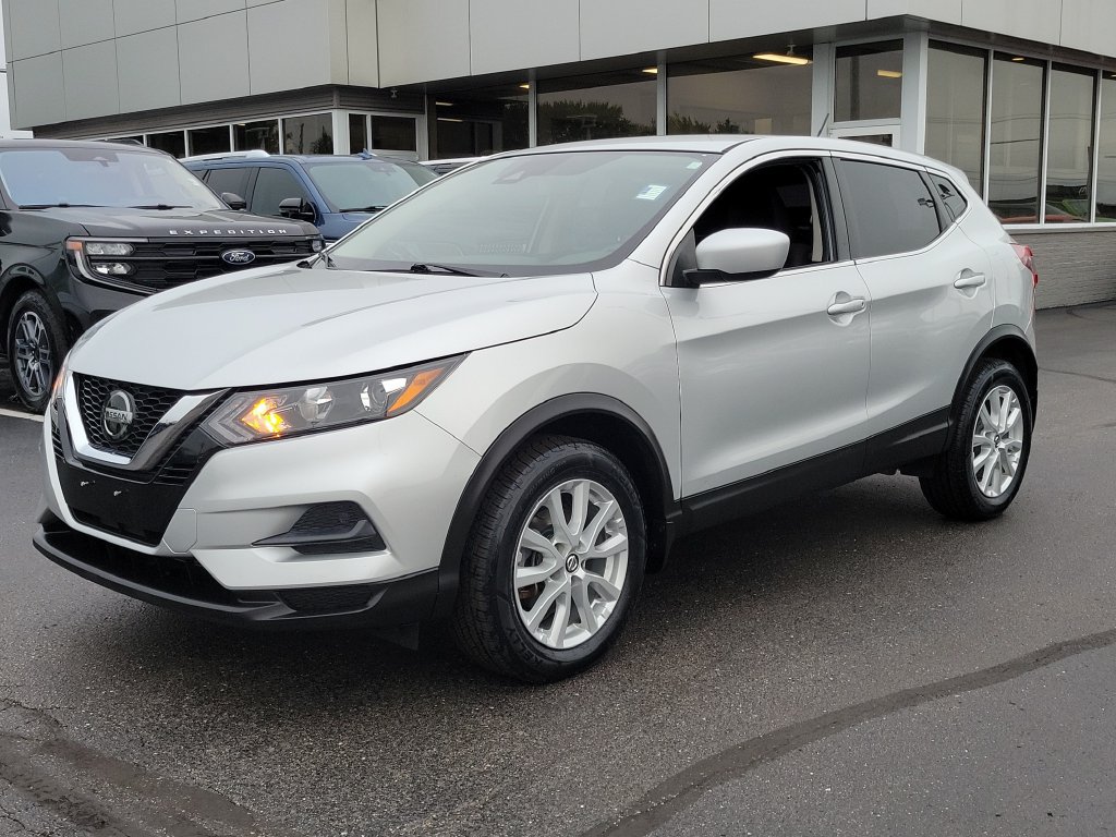 Used 2020 Nissan Rogue Sport S w/ Appearance Package AWD/4WD image 8
