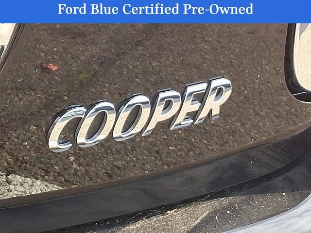 Used 2021 MINI Cooper 2-Door Hardtop w/ Premium Package image 36