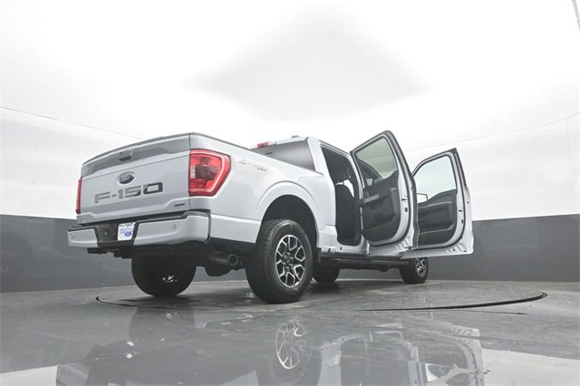 Certified 2021 Ford F150 XLT w/ Equipment Group 302A High image 40