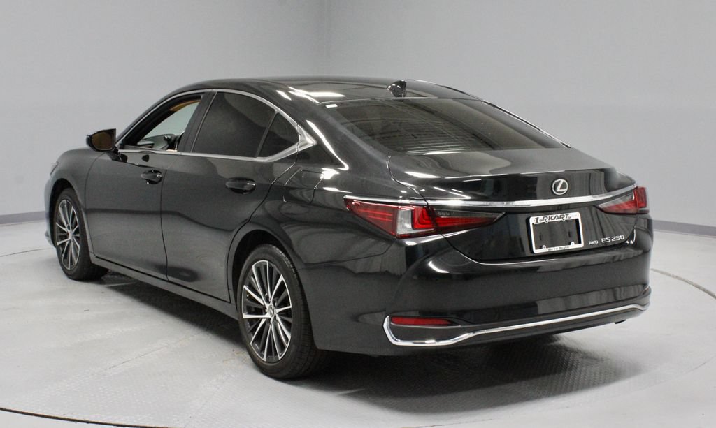 Used 2024 Lexus ES 250 w/ Premium Package AWD/4WD image 9