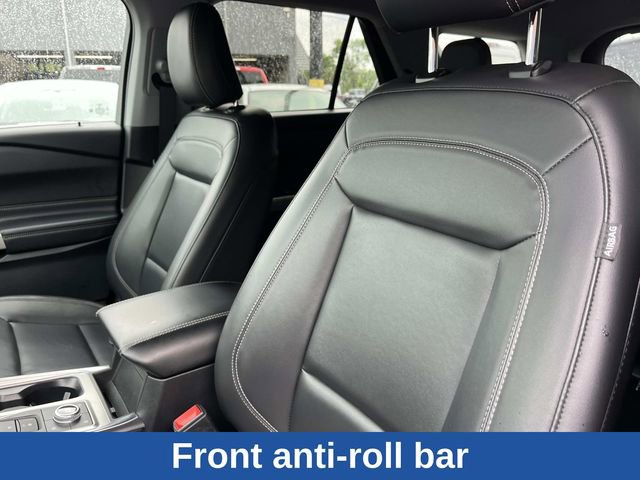 Certified 2022 Ford Explorer XLT w/ Equipment Group 202A AWD/4WD image 33