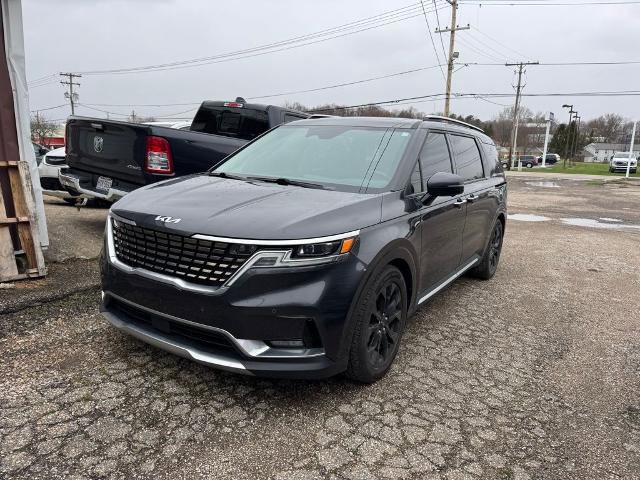 Used 2022 Kia Carnival SX Prestige image 1