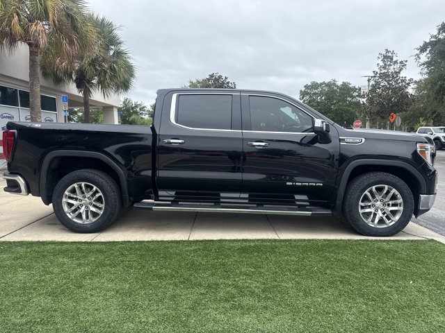 Used 2022 GMC Sierra 1500 SLT w/ SLT Premium Plus Package AWD/4WD image 2