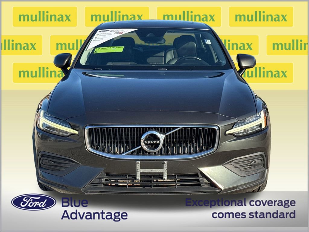 Used 2020 Volvo S60 T6 Momentum image 6