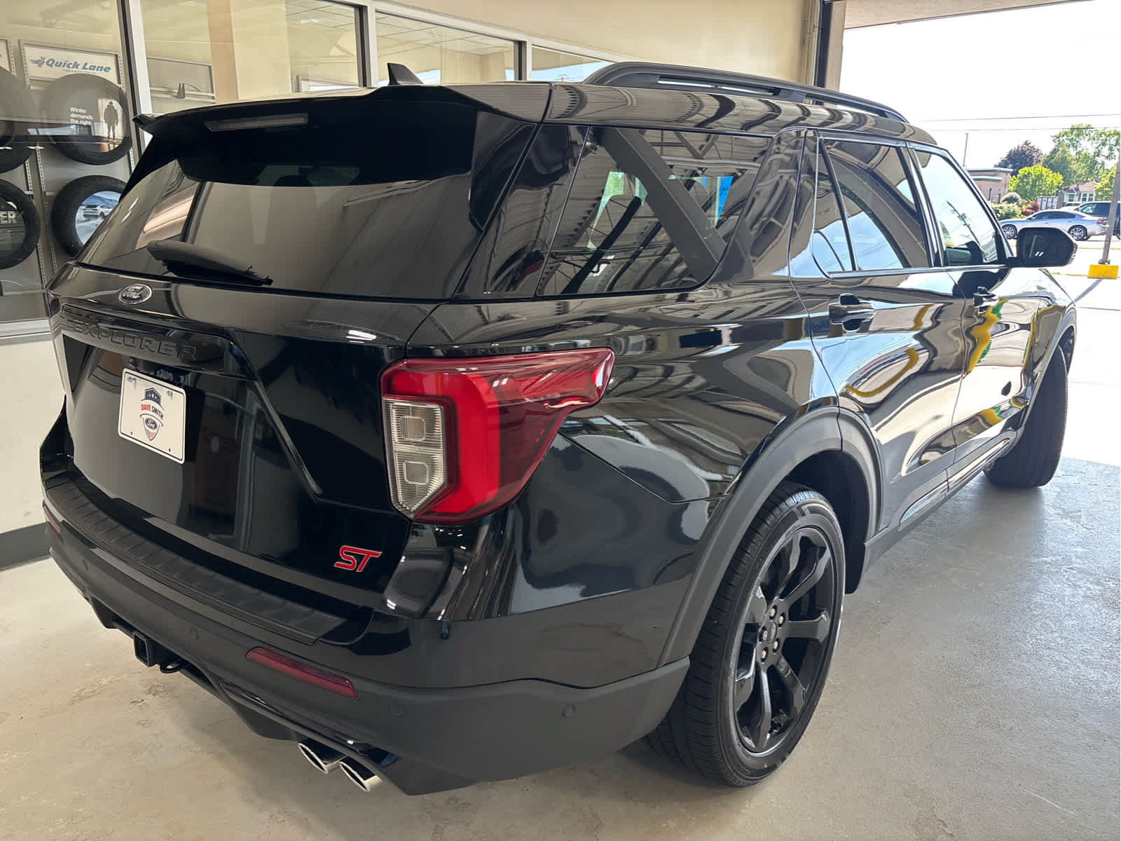 Certified 2021 Ford Explorer ST w/ ST Street Pack AWD/4WD image 7