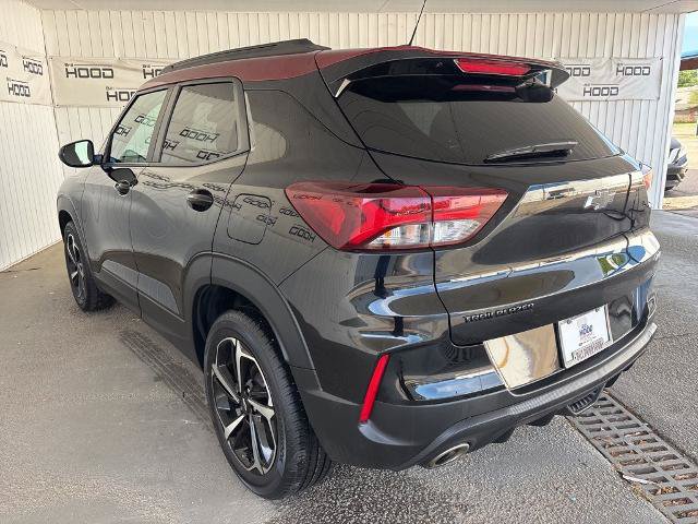 Used 2022 Chevrolet TrailBlazer RS FWD image 2