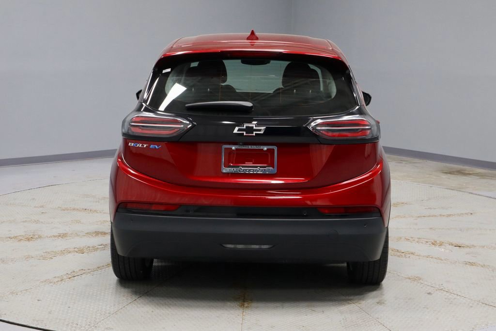 Used 2022 Chevrolet Bolt LT image 4