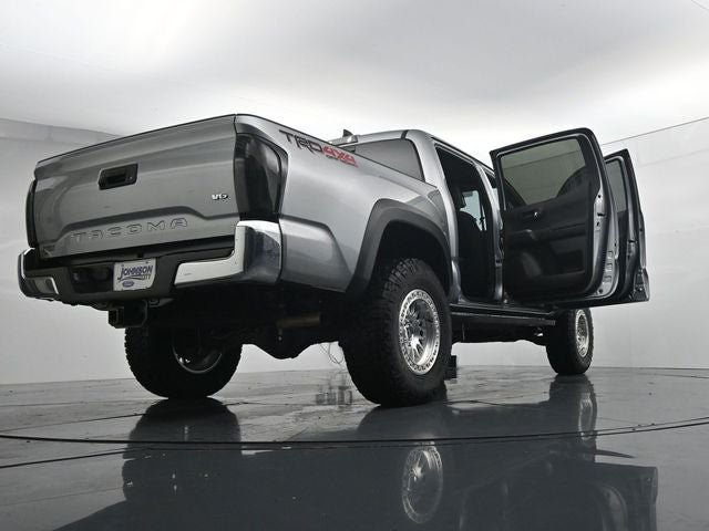 Used 2023 Toyota Tacoma TRD Off-Road AWD/4WD image 35