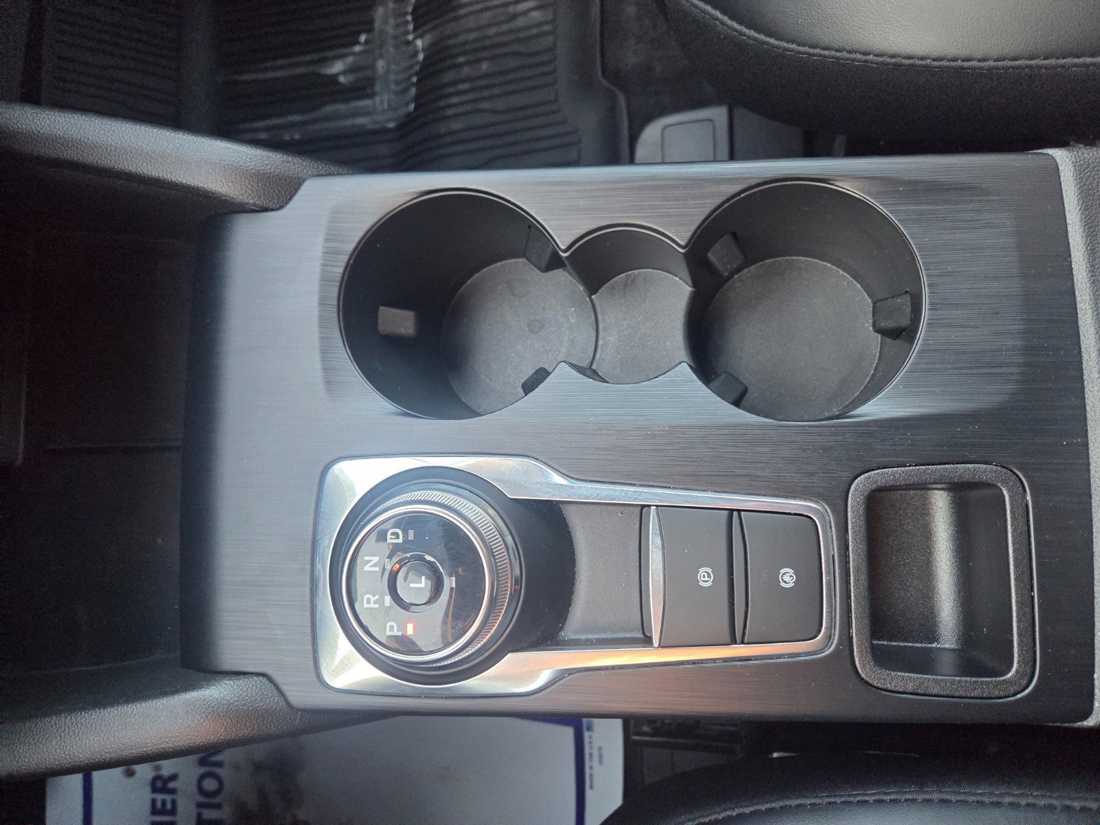 Certified 2025 Ford Escape ST-Line w/ Equipment Group 301A image 17