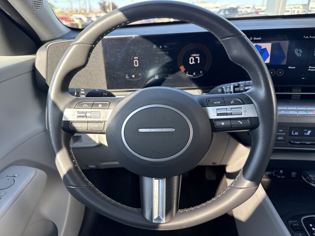 Used 2024 Hyundai Kona SEL AWD/4WD image 16